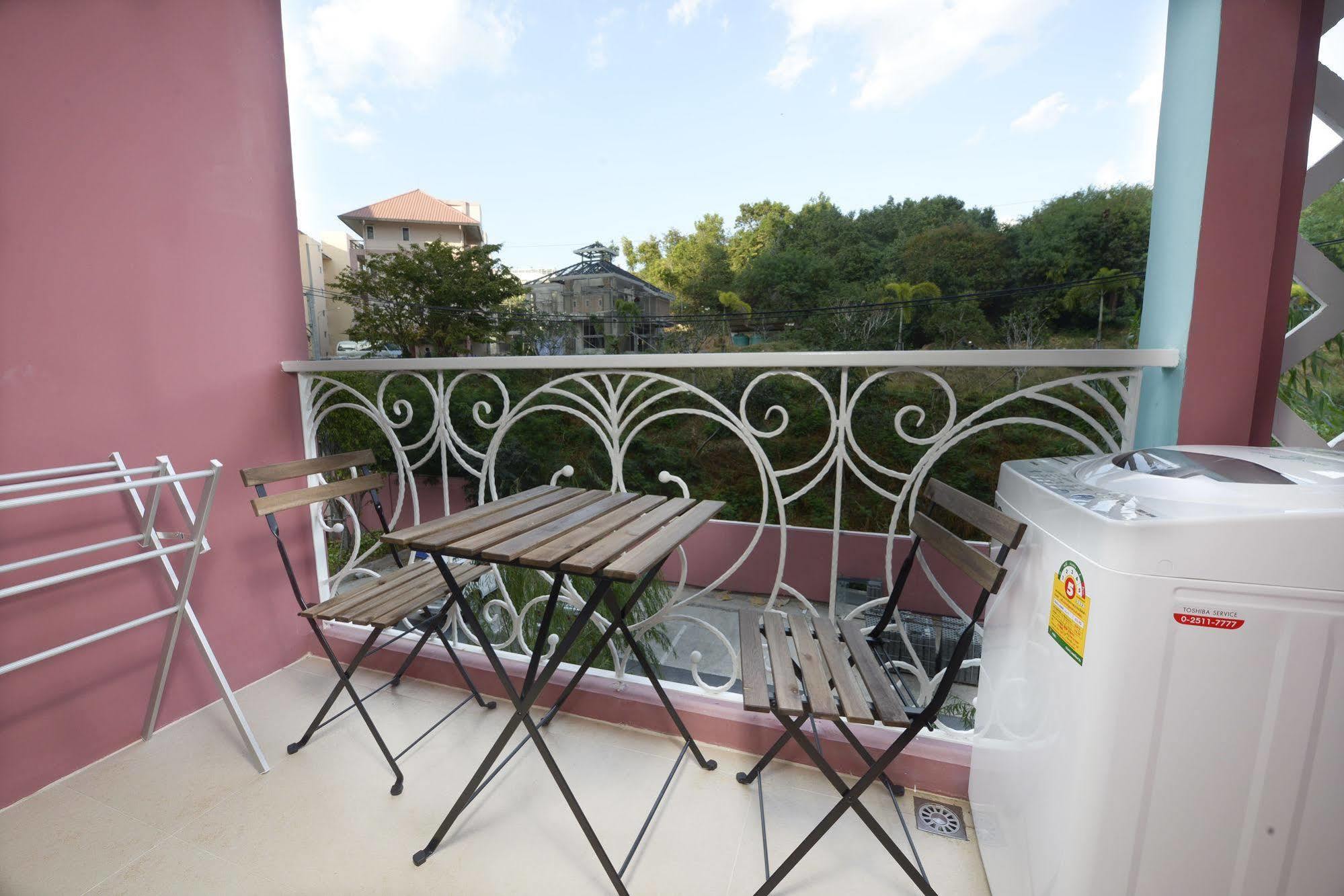 Grande Caribbean Pattaya Hotel Exterior photo