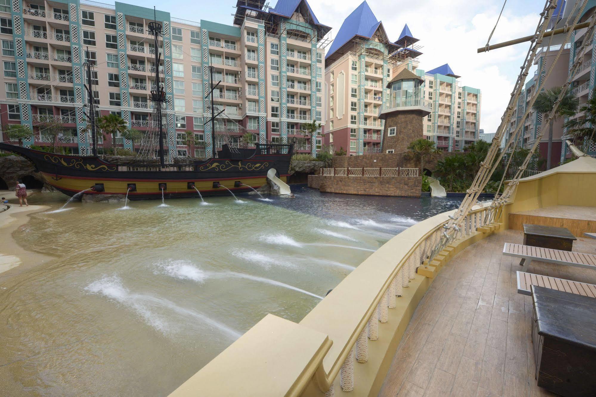 Grande Caribbean Pattaya Hotel Exterior photo